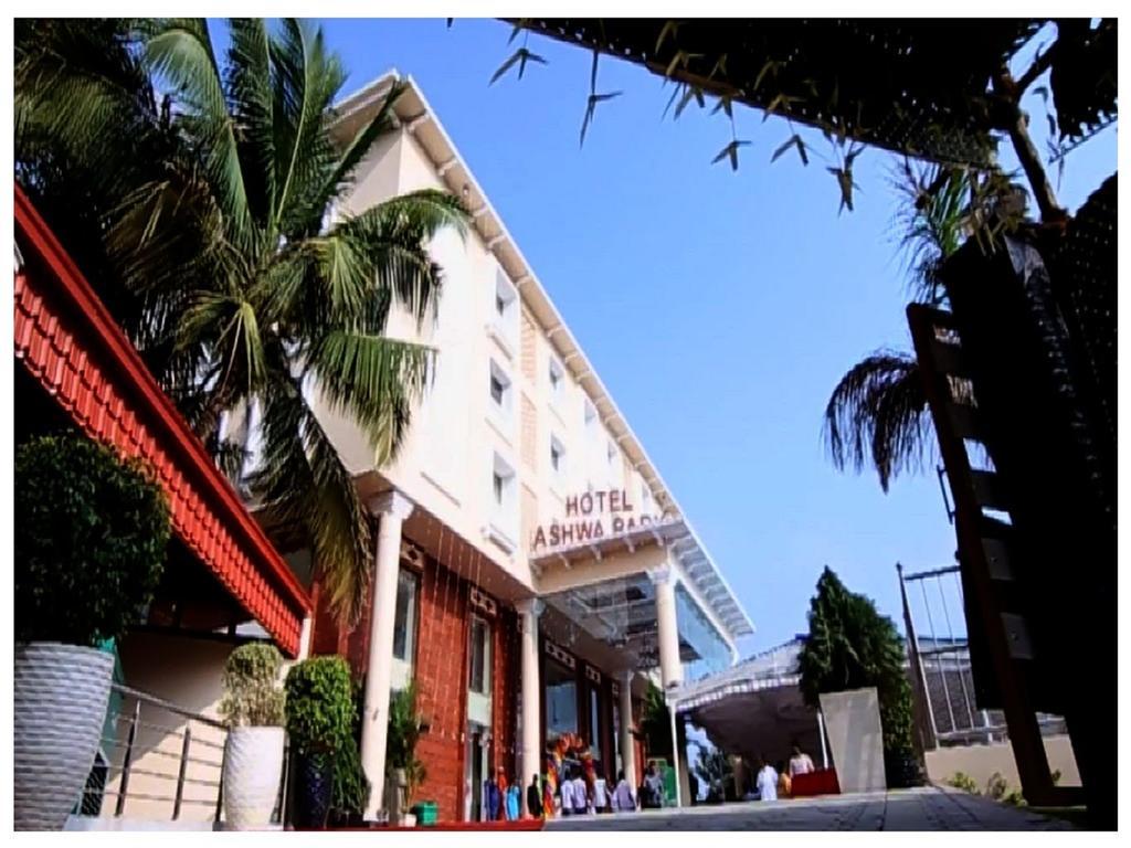 Hotel Ashwa Park Salem Exteriör bild